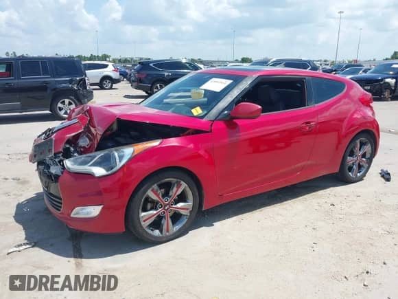 2016 Hyundai Veloster с VIN KMHTC6AD5GU278996, выставлен на аукционе IAAI как лот 43103511 с пробегом 88 874 миль миль и . История ставок и продаж доступна на DreamBid. Изображение 17.
