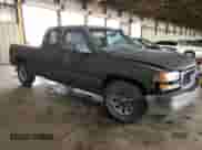 2005 GMC Sierra 1500 SLE с VIN 2GTEC19V051288891, выставлен на аукционе Copart как лот 49176955 с пробегом 215 342 миль миль и Списание • Salvage title. История ставок и продаж доступна на DreamBid. Изображение 4.
