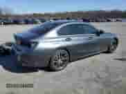 2021 BMW 3 Series 330e xDrive z VIN 3MW5P9J05M8B82131, wystawiony jako Copart lot #45140713 z przebiegiem 13 926 mil mil oraz . Historia ofert i sprzedaży dostępna na DreamBid. Obrazek 3.