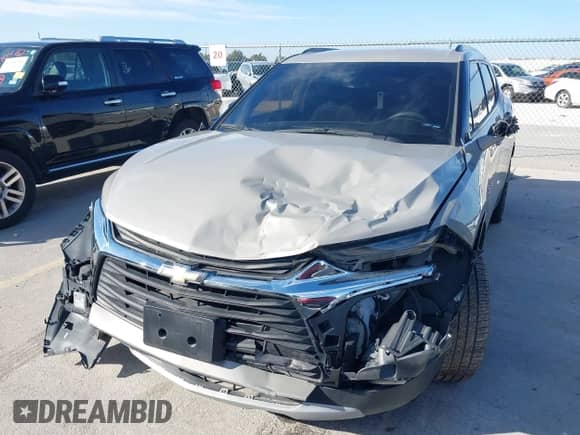 2021 Chevrolet Blazer LT с VIN 3GNKBHRS7MS530705, выставлен на аукционе IAAI как лот 41669526 с пробегом 43 943 миль миль и . История ставок и продаж доступна на DreamBid. Изображение 6.