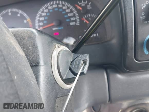 2000 Dodge Dakota Sport with VIN 1B7GL2AX1YS707993, listed as a IAAI auction lot 42670217 with 172,037 mi miles and . Bid and sale history available at DreamBid. Image 11.