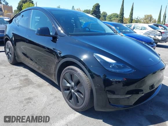 2024 Tesla Model Y с VIN 7SAYGDEDXRF185189, выставлен на аукционе IAAI как лот 43145232 с пробегом 37 690 миль миль и . История ставок и продаж доступна на DreamBid. Изображение 1.