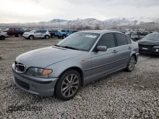 2005 BMW 3 Series 330xi with VIN WBAEW53485PN36755, listed as a Copart auction lot 85317754 with 141,818 mi miles and Salvage title. Bid and sale history available at DreamBid. Image 1.