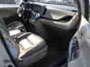 2017 Toyota Sienna XLE Auto Access Seat с VIN 5TDYZ3DC6HS797183, выставлен на аукционе IAAI как лот 42907119 с пробегом 244 878 миль миль и . История ставок и продаж доступна на DreamBid. Изображение 5.