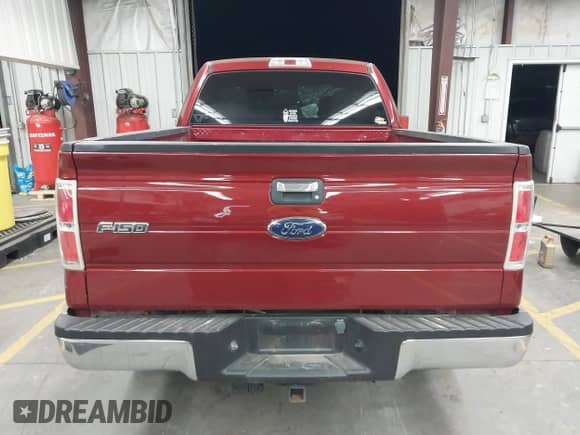 2013 Ford F-150 XL z VIN 1FTFX1CT1DFC50402, wystawiony jako IAAI lot #42604789 z przebiegiem 107 551 mil mil oraz . Historia ofert i sprzedaży dostępna na DreamBid. Obrazek 17.