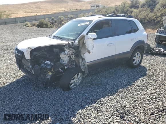 2005 Hyundai Tucson GLS z VIN KM8JN72D25U169446, wystawiony jako Copart lot #70712815 z przebiegiem Nie podano mil oraz Szkoda całkowita • Salvage title. Historia ofert i sprzedaży dostępna na DreamBid. Obrazek 1.