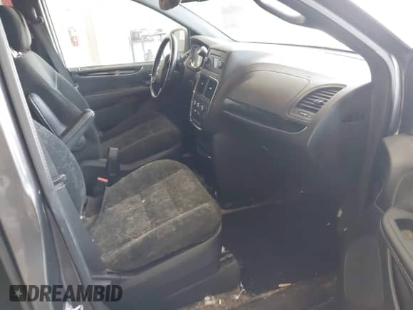 2016 Dodge Grand Caravan SE z VIN 2C4RDGBG0GR236906, wystawiony jako IAAI lot #42747779 z przebiegiem 107 529 mil mil oraz . Historia ofert i sprzedaży dostępna na DreamBid. Obrazek 5.