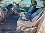 2008 Chevrolet Tahoe 3LT z VIN 1GNFC13088R239779, wystawiony jako Copart lot #80382485 z przebiegiem 196 116 mil mil oraz Czysty tytuł • Clean title. Historia ofert i sprzedaży dostępna na DreamBid. Obrazek 7.