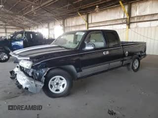2005 Chevrolet Silverado 1500 LS z VIN 1GCEC19Z35Z147033, wystawiony jako Copart lot #81069615 z przebiegiem 156 096 mil mil oraz Szkoda całkowita • Salvage title. Historia ofert i sprzedaży dostępna na DreamBid. Obrazek 1.