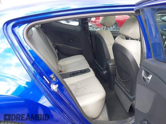 2012 Hyundai Veloster w/Black Int с VIN KMHTC6AD8CU067589, выставлен на аукционе IAAI как лот 43408833 с пробегом 159 802 миль миль и . История ставок и продаж доступна на DreamBid. Изображение 8.