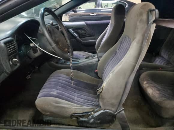 2000 Chevrolet Camaro z VIN 2G1FP32K3Y2148572, wystawiony jako Copart lot #43952864 z przebiegiem Nie podano mil oraz Szkoda całkowita • Salvage title. Historia ofert i sprzedaży dostępna na DreamBid. Obrazek 7.