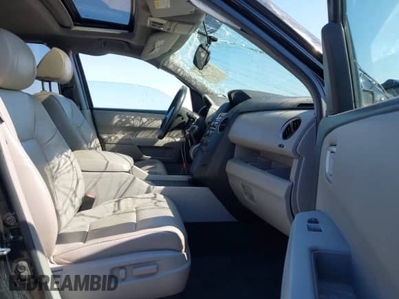 2013 Honda Pilot EX-L with VIN 5FNYF4H52DB011386, listed as a IAAI auction lot 43061878 with 195,846 mi miles and . Bid and sale history available at DreamBid. Image 5.