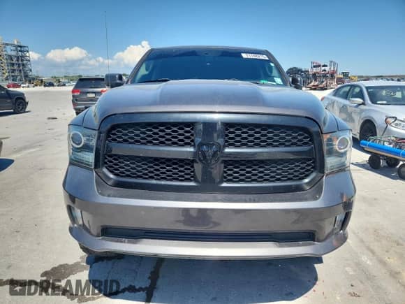 2018 Ram 1500 Night z VIN 1C6RR7MT9JS214931, wystawiony jako Copart lot #71148215 z przebiegiem 147 656 mil mil oraz Szkoda całkowita • Salvage title. Historia ofert i sprzedaży dostępna na DreamBid. Obrazek 5.