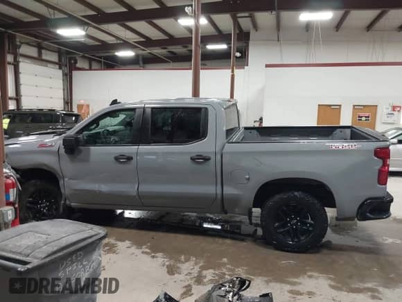 2024 Chevrolet Silverado 1500 Custom Trail Boss с VIN 3GCPDCEKXRG334799, выставлен на аукционе IAAI как лот 41946051 с пробегом 16 321 миль миль и . История ставок и продаж доступна на DreamBid. Изображение 14.