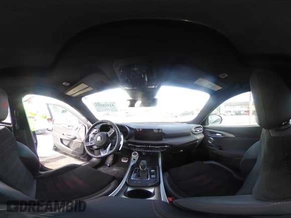 2024 Dodge Hornet R/T Plus с VIN ZACPDFDW9R3A25210, выставлен на аукционе IAAI как лот 42418257 с пробегом 2 866 миль миль и . История ставок и продаж доступна на DreamBid. Изображение 19.