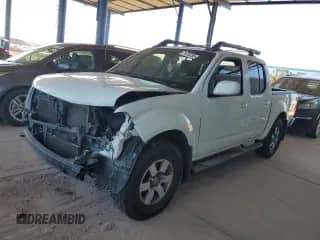 2013 Nissan Frontier SV z VIN 1N6AD0EV0DN746807, wystawiony jako Copart lot #71928735 z przebiegiem 130 312 mil mil oraz Szkoda całkowita • Salvage title. Historia ofert i sprzedaży dostępna na DreamBid. Obrazek 1.