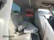 1999 GMC Sierra 1500 SLE с VIN 2GTEC19TXX1520172, выставлен на аукционе Copart как лот 51323645 с пробегом 349 922 миль миль и На запчасти • Non repairable. История ставок и продаж доступна на DreamBid. Изображение 11.