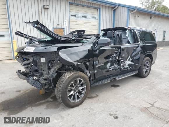 2022 Chevrolet Suburban LT with VIN 1GNSKCKD7NR248809, listed as a Copart auction lot 83834805 with Not provided miles and Salvage title. Bid and sale history available at DreamBid. Image 1.