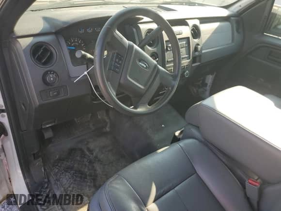 2014 Ford F-150 XL с VIN 1FTMF1CF6EKD70371, выставлен на аукционе Copart как лот 80055345 с пробегом 172 183 миль миль и Списание • Salvage title. История ставок и продаж доступна на DreamBid. Изображение 8.