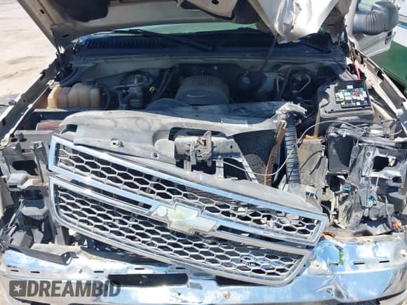 2005 Chevrolet Silverado 2500HD Work Truck with VIN 1GCHC29U45E207285, listed as a IAAI auction lot 42377342 with 315,040 mi miles and . Bid and sale history available at DreamBid. Image 10.