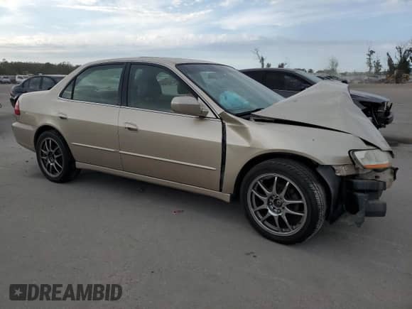 2000 Honda Accord with VIN JHMCG5564YC033420, listed as a Copart auction lot 75862984 with 178,685 mi miles and Salvage title. Bid and sale history available at DreamBid. Image 4.