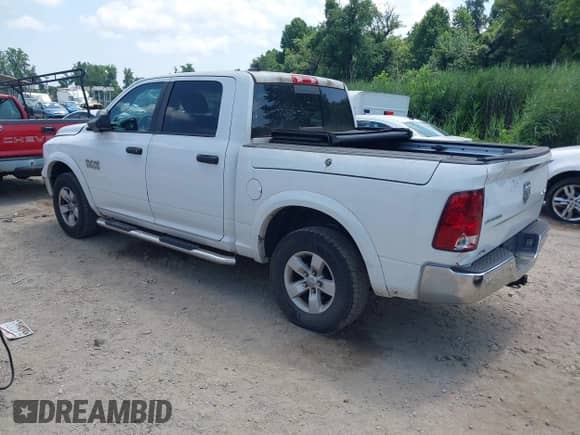 2014 Ram 1500 Big Horn z VIN 1C6RR7LG9ES399864, wystawiony jako IAAI lot #42800297 z przebiegiem 149 119 mil mil oraz . Historia ofert i sprzedaży dostępna na DreamBid. Obrazek 3.