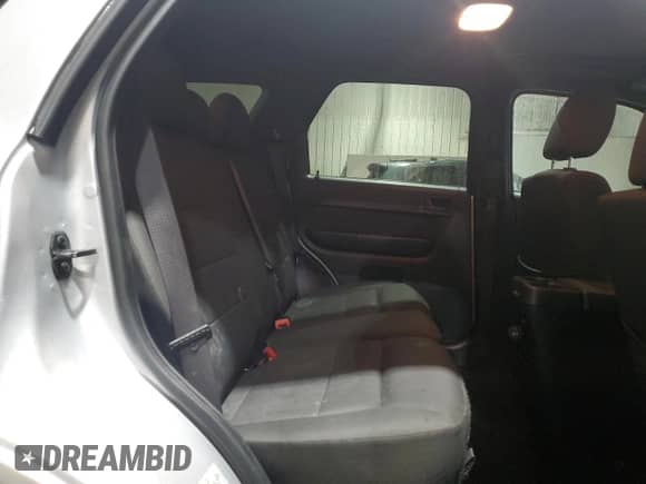 2011 Ford Escape XLT с VIN 1FMCU9DG9BKC35478, выставлен на аукционе Copart как лот 72022735 с пробегом 140 282 миль миль и Списание • Salvage title. История ставок и продаж доступна на DreamBid. Изображение 11.