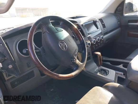 2013 Toyota Tundra Limited с VIN 5TFHW5F19DX313379, выставлен на аукционе IAAI как лот 42240976 с пробегом 164 558 миль миль и . История ставок и продаж доступна на DreamBid. Изображение 21.