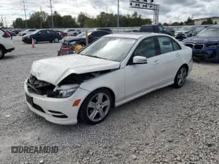 2011 Mercedes-Benz C 300 Sport z VIN WDDGF8BB4BR187208, wystawiony jako Copart lot #82282425 z przebiegiem 186 330 mil mil oraz Szkoda całkowita • Salvage title. Historia ofert i sprzedaży dostępna na DreamBid. Obrazek 1.