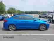 2018 Hyundai Elantra Value Edition z VIN 5NPD84LF0JH381015, wystawiony jako IAAI lot #42988807 z przebiegiem 107 254 mil mil oraz . Historia ofert i sprzedaży dostępna na DreamBid. Obrazek 13.