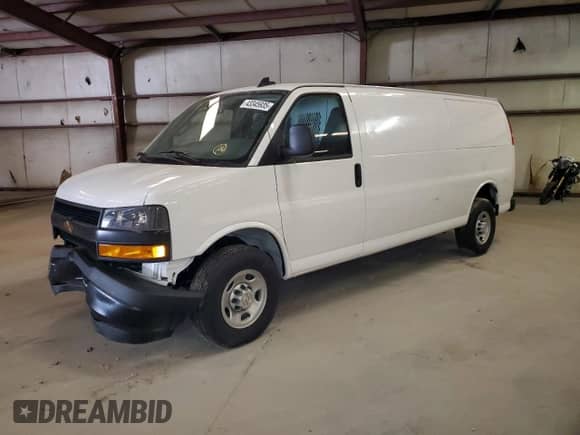 2024 Chevrolet Express Cargo with VIN 1GCWGBFP5R1248774, listed as a Copart auction lot 43345935 with 2,289 mi miles and Salvage title. Bid and sale history available at DreamBid. Image 1.