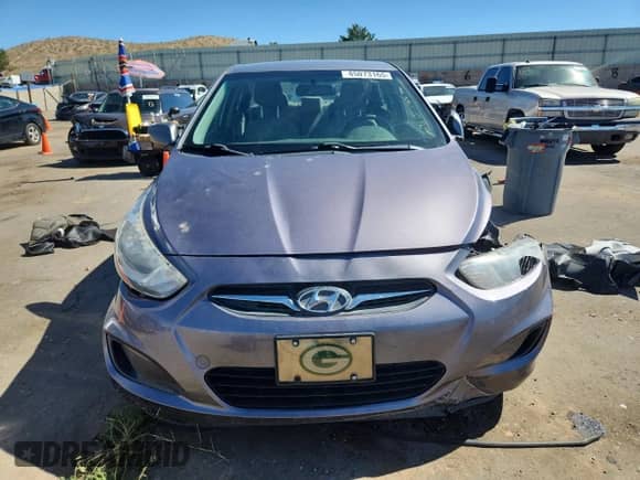 2014 Hyundai Accent GLS z VIN KMHCT4AE1EU716293, wystawiony jako Copart lot #85073165 z przebiegiem 49 580 mil mil oraz Czysty tytuł • Clean title. Historia ofert i sprzedaży dostępna na DreamBid. Obrazek 5.