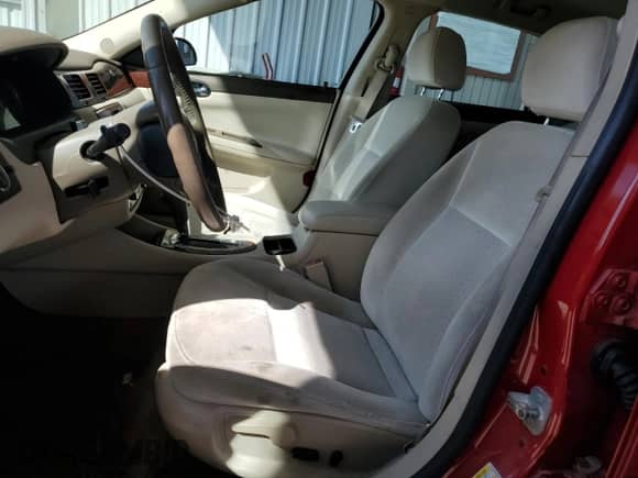 2007 Chevrolet Impala LT z VIN 2G1WC58R879148682, wystawiony jako Copart lot #71481815 z przebiegiem 193 276 mil mil oraz Szkoda całkowita • Salvage title. Historia ofert i sprzedaży dostępna na DreamBid. Obrazek 7.