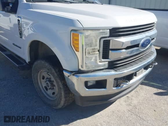 2018 Ford F-250 Platinum with VIN 1FT7W2BT7JEB09060, listed as a IAAI auction lot 43505578 with 283,434 mi miles and . Bid and sale history available at DreamBid. Image 6.