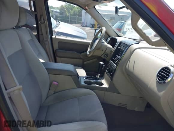 2007 Ford Explorer XLT with VIN 1FMEU73847UB60904, listed as a IAAI auction lot 42523352 with 269,919 mi miles and . Bid and sale history available at DreamBid. Image 5.