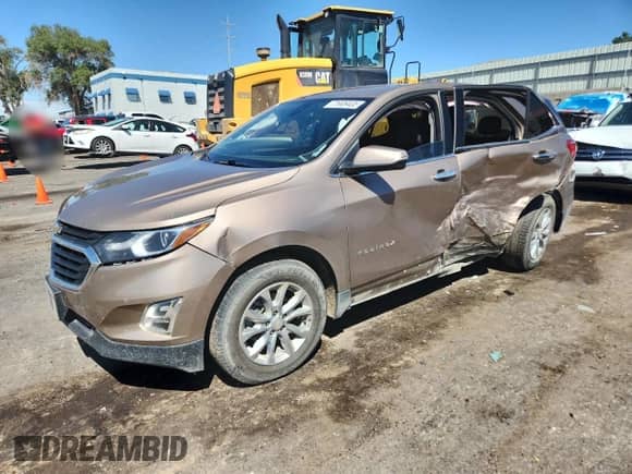 2019 Chevrolet Equinox LT z VIN 2GNAXTEV3K6264840, wystawiony jako Copart lot #71909405 z przebiegiem 114 996 mil mil oraz Szkoda całkowita • Salvage title. Historia ofert i sprzedaży dostępna na DreamBid. Obrazek 1.