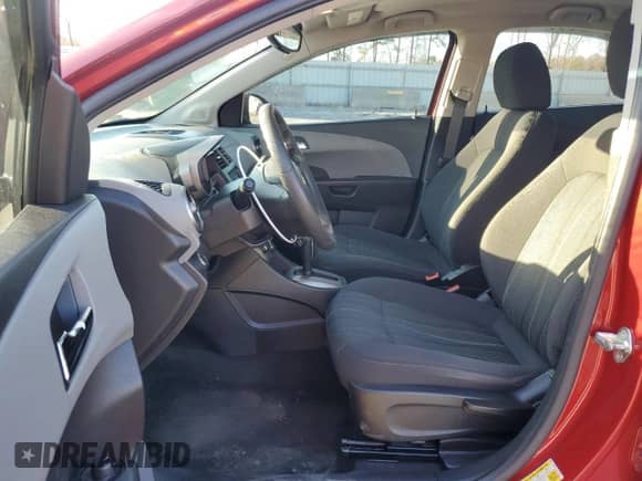 2013 Chevrolet Sonic LT with VIN 1G1JC5SH1D4233369, listed as a Copart auction lot 43936425 with 79,953 mi miles and Salvage title. Bid and sale history available at DreamBid. Image 7.