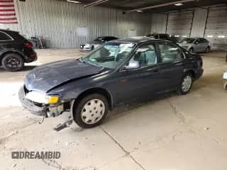 1997 Honda Accord LX z VIN JHMCD5636VC005305, wystawiony jako Copart lot #90369405 z przebiegiem 209 253 mil mil oraz Nie do naprawy • Non repairable. Historia ofert i sprzedaży dostępna na DreamBid. Obrazek 1.