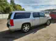 2011 Cadillac Escalade ESV Premium с VIN 1GYS3JEFXBR134946, выставлен на аукционе Copart как лот 90051025 с пробегом 141 139 миль миль и Списание • Salvage title. История ставок и продаж доступна на DreamBid. Изображение 3.