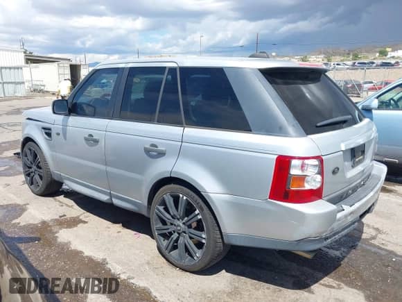 2008 Land Rover Range Rover Sport SC with VIN SALSH234X8A149073, listed as a IAAI auction lot 42856723 with 138,107 mi miles and . Bid and sale history available at DreamBid. Image 15.