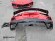 2023 Chevrolet Corvette 2LT z VIN 1G1YB3D41P5101193, wystawiony jako Copart lot #57533855 z przebiegiem Nie podano mil oraz Szkoda całkowita • Salvage title. Historia ofert i sprzedaży dostępna na DreamBid. Obrazek 12.