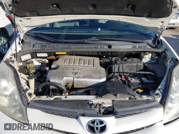 2009 Toyota Sienna XLE with VIN 5TDZK22CX9S232491, listed as a IAAI auction lot 43389674 with 298,733 mi miles and . Bid and sale history available at DreamBid. Image 10.