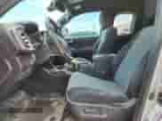 2022 Toyota Tacoma SR z VIN 3TYSZ5AN6NT091760, wystawiony jako Copart lot #63561745 z przebiegiem 61 005 mil mil oraz Szkoda całkowita • Salvage title. Historia ofert i sprzedaży dostępna na DreamBid. Obrazek 7.