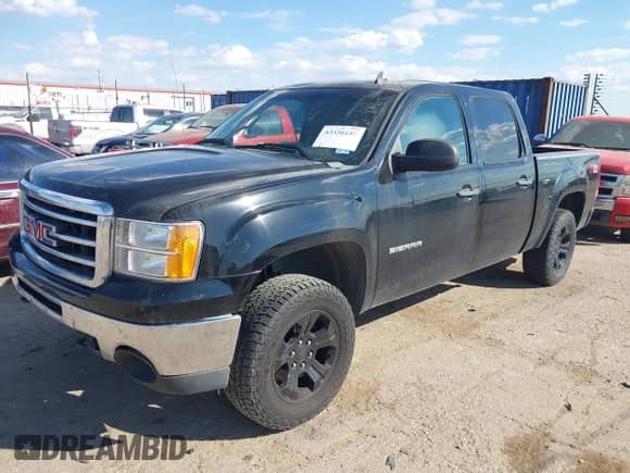 2013 GMC Sierra 1500 SLE z VIN 3GTP2VE7XDG185672, wystawiony jako IAAI lot #43336180 z przebiegiem 236 690 mil mil oraz . Historia ofert i sprzedaży dostępna na DreamBid. Obrazek 17.