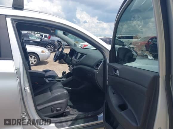 2017 Hyundai Tucson SE с VIN KM8J3CA47HU475398, выставлен на аукционе IAAI как лот 42907586 с пробегом 69 136 миль миль и . История ставок и продаж доступна на DreamBid. Изображение 5.