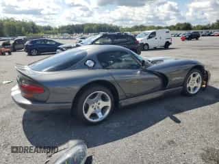 2002 Dodge Viper GTS with VIN 1B3ER69E22V100783, listed as a Copart auction lot 70820685 with 32,856 mi miles and Salvage title. Bid and sale history available at DreamBid. Image 3.
