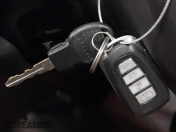 2019 Ram 1500 Express z VIN 1C6RR7KT5KS500926, wystawiony jako IAAI lot #41599373 z przebiegiem 108 928 mil mil oraz . Historia ofert i sprzedaży dostępna na DreamBid. Obrazek 11.