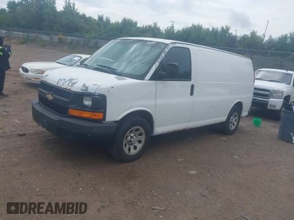 2012 Chevrolet Express Cargo z VIN 1GCSGAFX8C1107049, wystawiony jako IAAI lot #43135183 z przebiegiem 366 650 mil mil oraz . Historia ofert i sprzedaży dostępna na DreamBid. Obrazek 17.