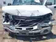 2007 GMC Sierra 1500 Work Truck z VIN 3GTEC14X07G163800, wystawiony jako IAAI lot #42448674 z przebiegiem 294 646 mil mil oraz . Historia ofert i sprzedaży dostępna na DreamBid. Obrazek 6.