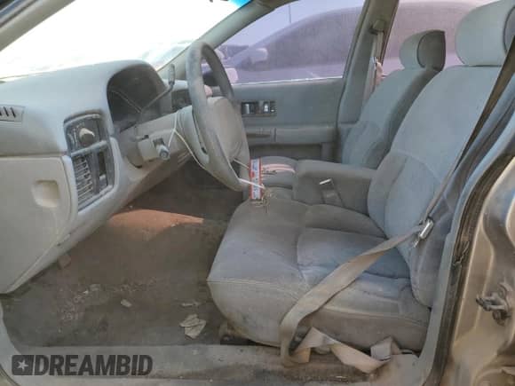 1995 Chevrolet Caprice с VIN 1G1BL52W6SR117717, выставлен на аукционе Copart как лот 60950904 с пробегом 48 461 миль миль и Чистый • Clean title. История ставок и продаж доступна на DreamBid. Изображение 7.